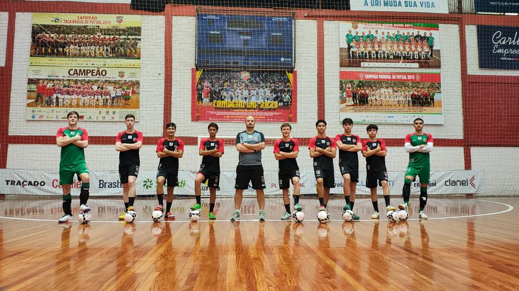 O Atlântico tem na Escolinha de Futsal, uma base de atletas que vem conquistando espaço nas categorias principais. Neste ano, nada menos que nove atletas que começaram na Escolinha, estão integrando o time Sub-20, que tem como objetivo principal disputar a Liga Talentos. Erechim RS