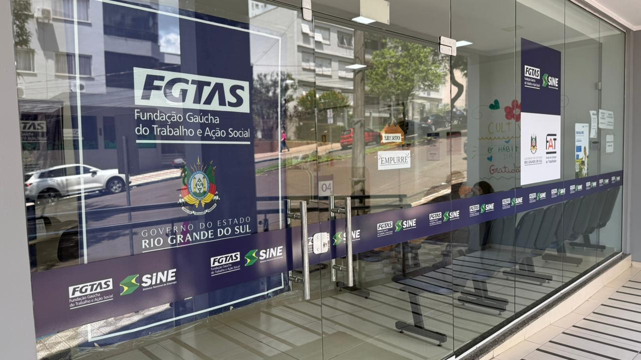 O mercado de trabalho segue aquecido em Erechim, com a oferta de 443 vagas de trabalho disponibilizadas pelo Sine neste início de mês. A iniciativa é coordenada pela Fundação Gaúcha do Trabalho e Ação Social (FGTAS), em parceria com o Sistema Nacional de Emprego (Sine), e reafirma o compromisso com a geração de oportunidades e o fortalecimento da economia local.